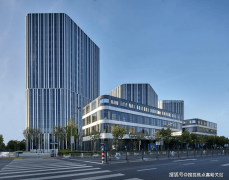 <b>配备智能家居中控系</b>